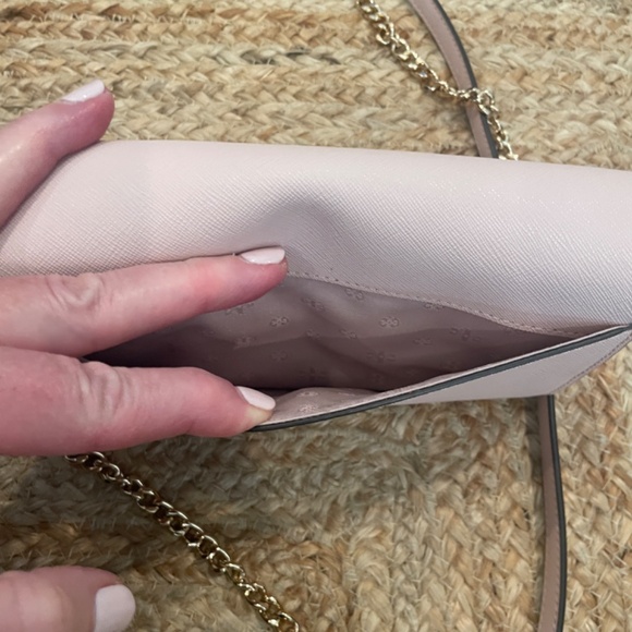 TORY BURCH *USED ONCE* Emerson Chain wallet crossbody in pink & gold hardware - Picture 8 of 12